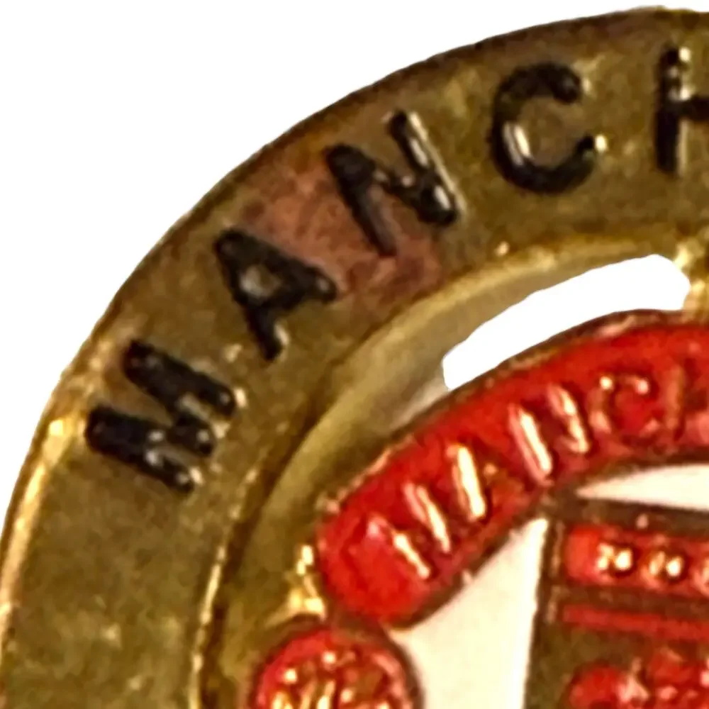 Manchester United Keychain Round Gold Tone Spinning Team Crest